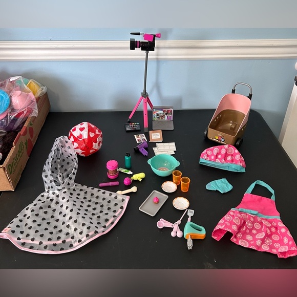 Doll items lot of 35 our generation/journey girls/my life toys - Picture 1 of 10